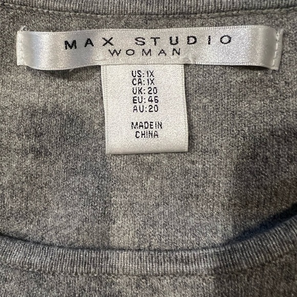 Max Studio Women’s Size 1X Sweater Gray with White Banding Super Soft! - Picture 5 of 6